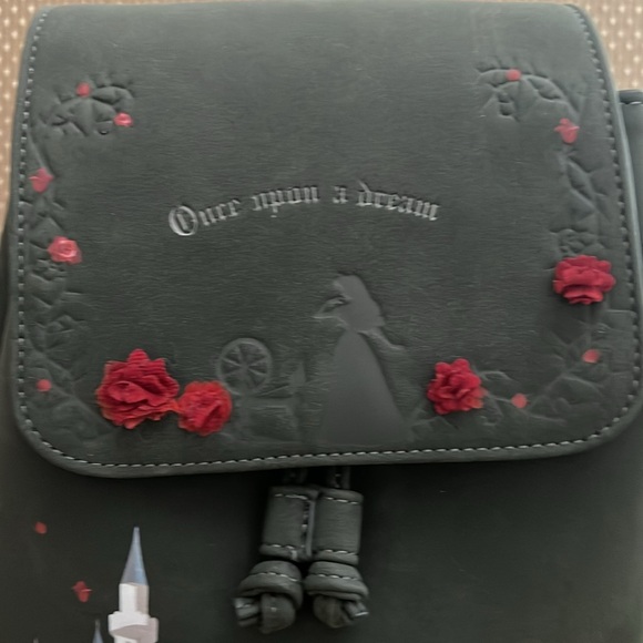Disney Loungefly Sleeping Beauty backpack - Picture 4 of 6